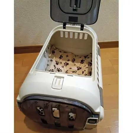 保護猫へのご支援のためのお礼品【チームしっぽ】猫のキャリーケース用クッション(手作り)【1650164】