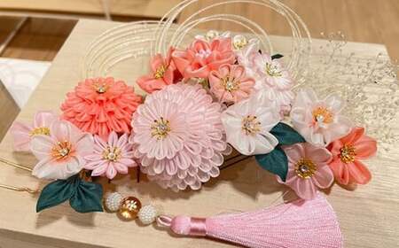 M548 【つまみ細工の髪飾り 花明かり】つまみ細工 髪飾り 絹100％ 成人式 七五三 結婚式 花 水引 絹 寿 花 フラワー ヘアアクセサリー ホワイト 振袖向け 卒業式 和装 着物 アレンジ自在