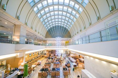 【京阪百貨店厳選】ラウンジ　リバーヘッド（ホテルグランヴィア大阪）　2名様　カフェプランお食事券_OS048-0091