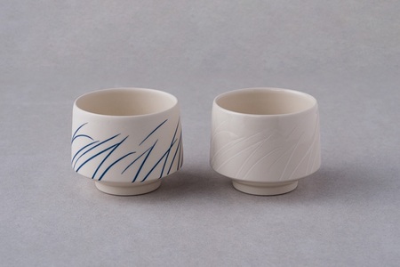 【Mustakivi】TUULI カップ BLUE｜ ムスタキビ Mustakivi むすたきび MUSTAKIVI Marimekko マリメッコ デザイナー 砥部焼 北欧 キッチン 食器 食器 湯呑 皿 ティーカップ 石本藤雄 フィンランド おしゃれ ギフト プレゼント 贈り物 テーブルウェア 数量限定 人気 おすすめ 愛媛県 松山市 送料無料【IYT071】