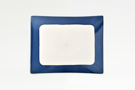 【Mustakivi】SOBA プレート BLUE｜ ムスタキビ Mustakivi むすたきび MUSTAKIVI Marimekko マリメッコ デザイナー 砥部焼 北欧 キッチン 食器 食器 湯呑 皿 ティーカップ 石本藤雄 フィンランド おしゃれ ギフト プレゼント 贈り物 テーブルウェア 数量限定 人気 おすすめ 愛媛県 松山市 送料無料【IYT065】