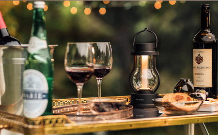 バルミューダ BALMUDA The Lantern ブラック L02A-BK／JP｜ バルミューダ ザ ランタン BALMUDA LEDランタン 黒 持ち手付き 野外 照明 防災 キャンプ アウトドア スタンド おしゃれ 家電 リビング コンパクト