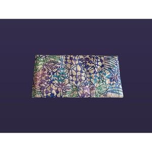 あなた好みにパターンオーダー　手漉き竹和紙を匠の技で染め上げた「お多福ケース(お札入れ)」