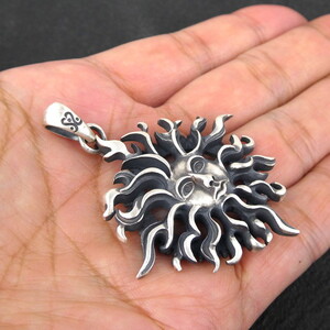 God sun pendant (silver)