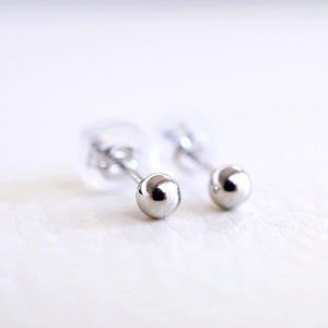 【ジュエリー】Pt900 プラチナ 地金 シンプル ボール ピアス (3mm) 保証書付 KO-0001 242-007-a