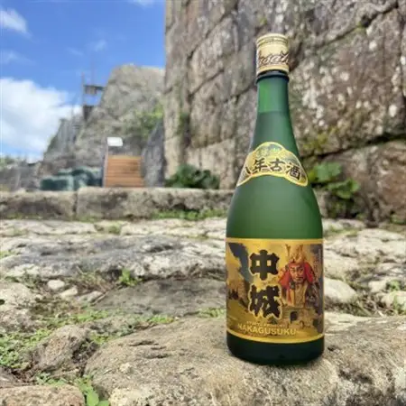【琉球泡盛】護佐丸伝説 5年古酒35度＆中城 8年古酒30度 720ml×各種1本【1687018】