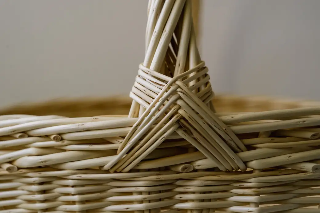【伝統工芸品】KORI ANRI JAPAN「BASKET S ヤナギのバスケット」柳行李 / 豊岡杞柳細工 100年持つ収納 雑貨 ハンドメイド