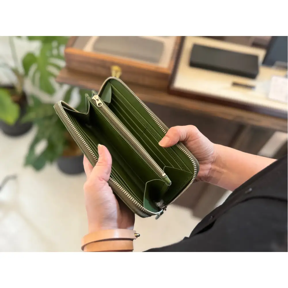 革職人が作った牛革ラウンドファスナー長財布［GRN］
