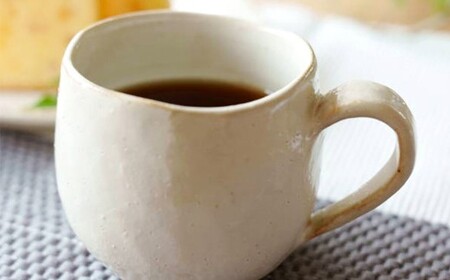 ほっこり優しいフォルムのコーヒーカップ 1個 ／ 食器 コーヒーカップ マグ カップ コップ 陶器 容器 手作り