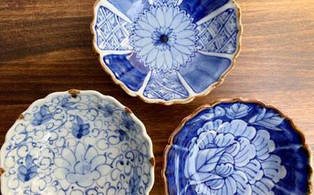 【使いやすいサイズ感！柄違い3個セット】有田焼 伯父山窯 桔梗渕小鉢 3個セット【まるふく】器 うつわ 食器 染付 手描き 小鉢 多用鉢 丈夫 ボウル ギフト 贈答 35000円 3.5万円 A35-589