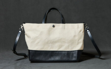 レザー×キャンバス トートバッグ ブラック S / 2WAY レザー トート トートバッグ ショルダー ショルダーバッグ 鞄 かばん マザーズバッグ 通勤 通学 BAG bag バック バッグ 革 ギフト / 諫早市 / 伊東製靴店 /[AHCN010]