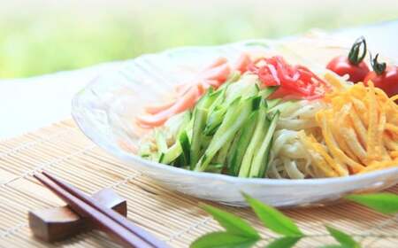 美川手のべ素? 棒状、玉素?セット 計43袋 8.14kg ／ （白棒状素麺300g×20、梅棒状素麺250g×4、白玉素麺60g×17、梅玉素麺60g×2） そうめん 素麺 麺 棒状 玉素麺 梅 ウメ うめ 白 赤 七折小梅 四国 愛媛県 【えひめの町（超）推し！（久万高原町）】 （274）