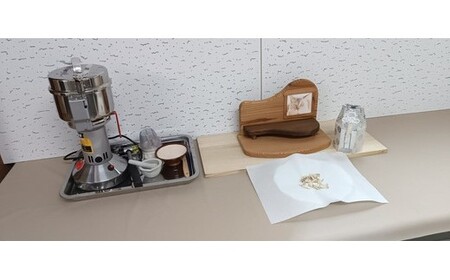 ペットの手元供養の遺骨のパウダー加工（散骨用）＋遺骨アクセサリーまるまる