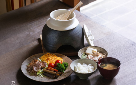 かまどはん サンドブラウン ／ 高級土鍋 かまど炊き 土鍋ご飯 高級炊飯 陶器炊飯 本格かまど 職人の手仕事 キッチン用品 一人暮らし 炊飯 ギフト 高級 結婚祝い キッチン アウトドア炊飯 固形燃料 炊飯 高級 キャンプギア 日本製 キッチン 兵庫県 職人返礼品