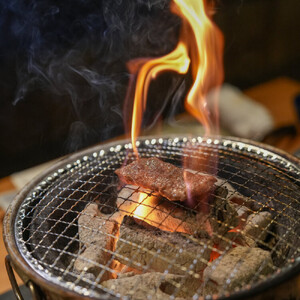 炭火焼肉　ごろう　流川店　ペア食事券　記念日コース