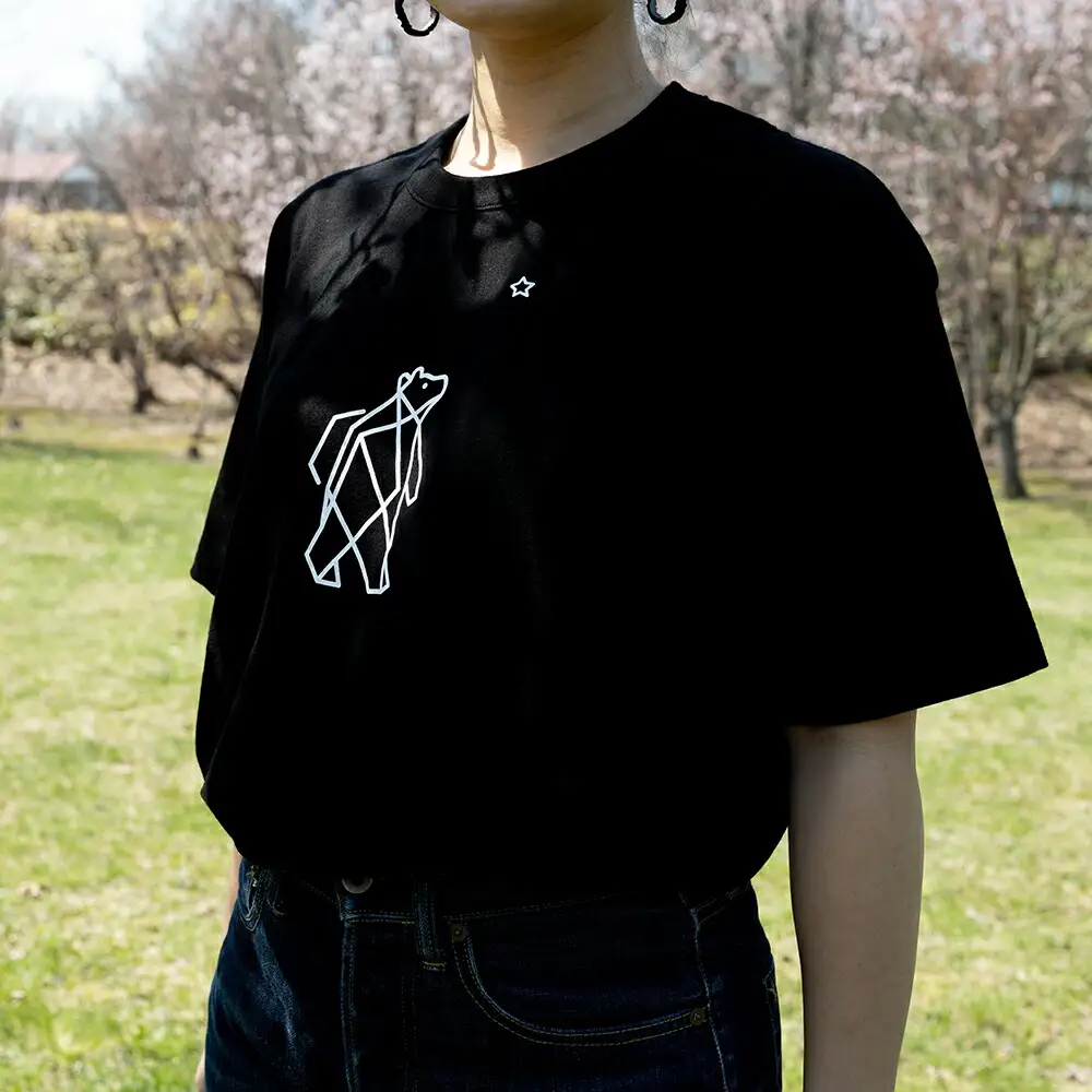 「知床トコさん」×久米繊維 　コットンTシャツ Sサイズ・ブラック　折り紙柄　半袖