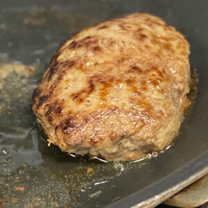 【調理済】A4広島牛と炒め玉ねぎの焼きハンバーグ 5個&お肉専用ソースセット