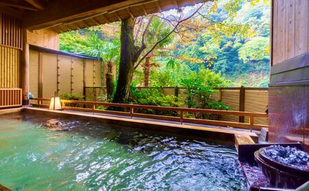 伊賀のかくれ宿 赤目温泉隠れの湯 対泉閣で使える　100,000円分宿泊ギフト券（赤目四十八滝招待券 2名様分付き）
