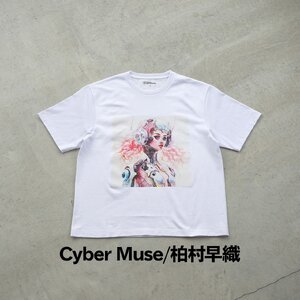 ＜新登場＞VOICE GATHERING アートプリントT-Shirt(Cyber Muse・Mサイズ・1枚) Tシャツ 半袖 トップス ホワイト 白 クルーネック M L サイズ アート デザイン 前面 プリント アーティスト デザイナー 【m103-01-kashimura01-Ｍ】【パルファン】