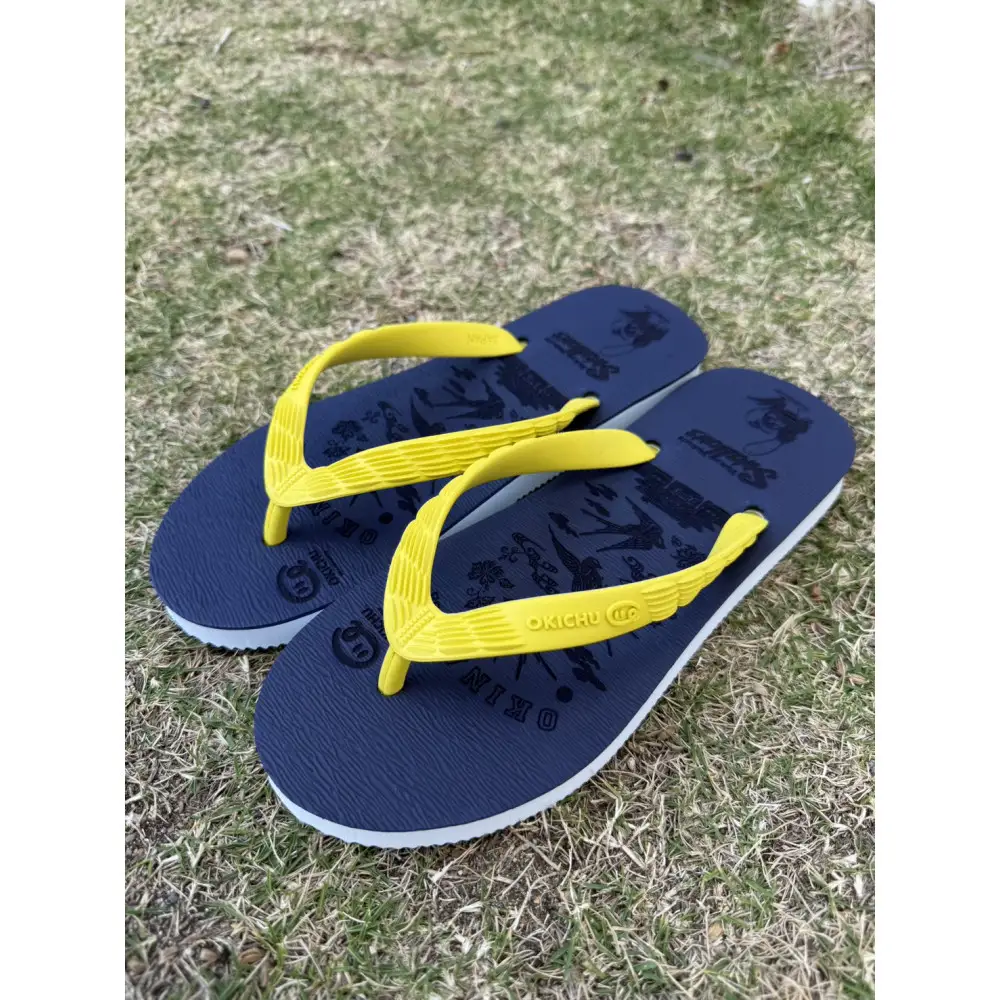 【22cm】プロ野球コラボ島ぞうり(ヤクルトスワローズ)  | 沖縄 プロ野球 ヤクルト ヤクルトスワローズ スワローズ 島ぞうり 旅行 美浜 トラベル キャンプ 人気 おすすめ 北谷 ちゃたん おすすめ