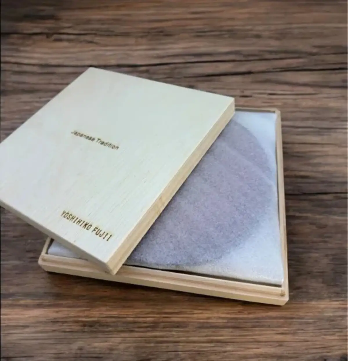 丸小皿 乱糸（マット仕上げ）漆黒［NF184］