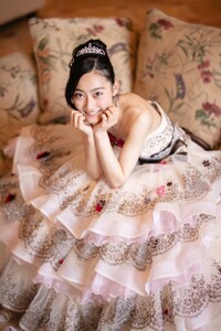 プリンセスドレス体験　２時間、２着コース（ティアラ・ウィッグなど付け放題）※デラックスドレスは追加料金となります