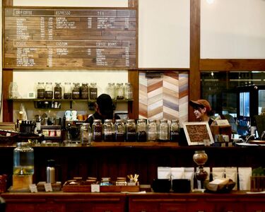 【豆】KURANO coffee 自家焙煎 コーヒー マイスター こだわり コーヒー 100g×2種 と ワッフル ラスク 1袋 | コーヒー 豆 粉 焙煎 ワッフルラスク ご褒美 ギフト 贈り物 飲料 お菓子 長野県 飯田市