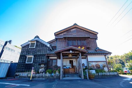 2009 松阪肉のすき焼きコースお食事券1名様分 伊勢 伊勢志摩 肉 鍋 人気 おいしい 食事 食べる 松阪牛 老舗