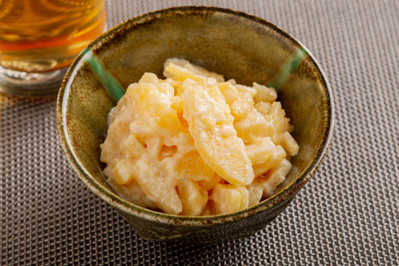 【４カ月連続定期便】チーズ数の子２００ｇ・わさびマヨネーズ数の子２００ｇ【寄附翌月から発送 毎月交互にお届け】計８００ｇ　食べ比べ　北海道産数の子 HOKAG040
