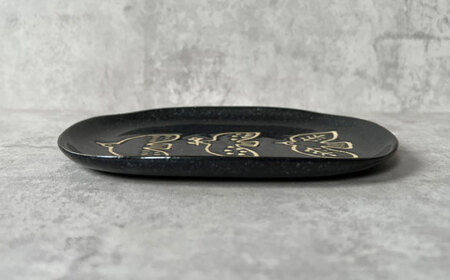 【瀬戸焼】 TORI to HA 中皿 2枚 (黒結晶) 【カネ三商店】 / 食器 皿 プレート ギフト / 瀬戸市[BBDD054]