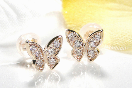 K10YG【0.16ct】バタフライ ダイヤモンド ピアス EmP0049-10Y SWCJ002