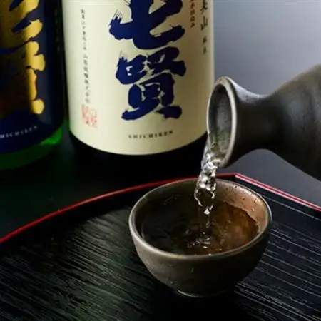 山梨のお酒　七賢「風凛美山 純米酒」と「絹の味　純米大吟醸」2本セット [日本酒]【配送不可地域：離島】【1224186】