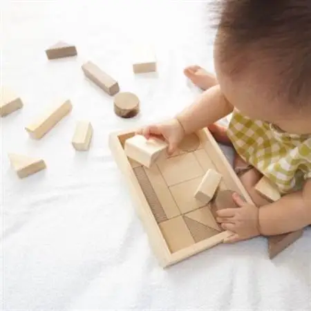 ひのきのおもちゃIKONIH(アイコニー)の知育玩具　積み木【1446705】