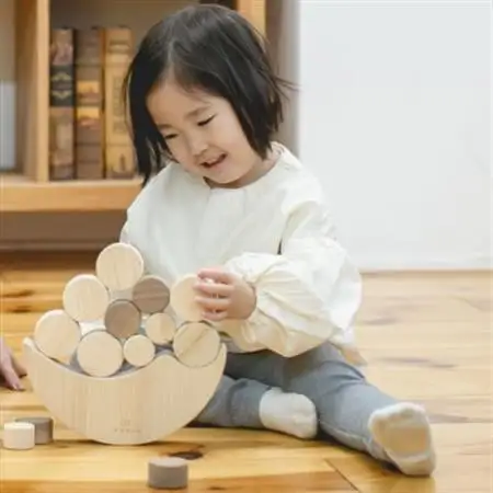 ひのきのおもちゃIKONIH(アイコニー)の知育玩具　なみのりバブル【1449676】