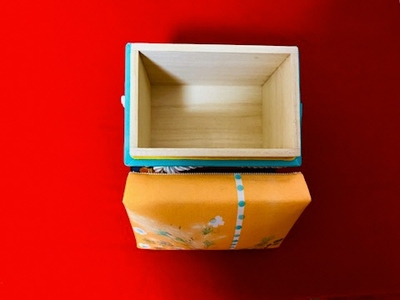 【限定１品】にほんちゃばこ 黄色・装飾桐箱(水彩画風)