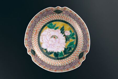 菓子器　色絵牡丹　宮本晄作