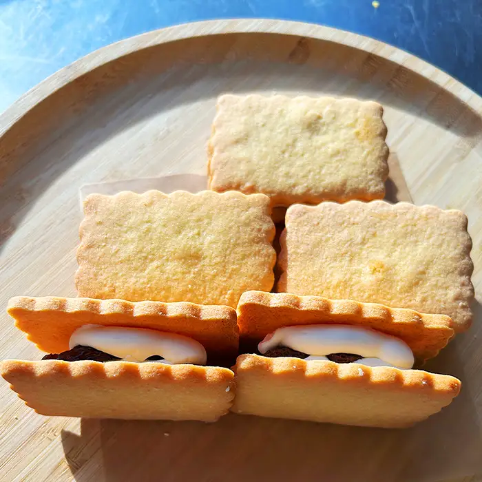 Unim至福のレーズンバターサンド ／ レーズンバターサンド ラムレーズン 熟成ラム 大粒レーズン バタークリーム ホワイトチョコ ご褒美スイーツ お取り寄せスイーツ ティータイム おうちカフェ 洋菓子 茨城県 No.885