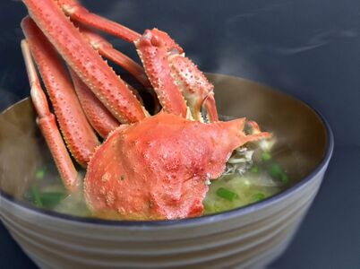 北海道産ボイルオオズワイガニ400g×5尾　合計2kg以上【かに　カニ　蟹　海産物　海鮮　冷凍　ボイル　オオズワイガニ　北海道】(AM0011)