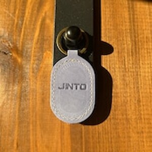 高市早苗 オフィシャル キーリング レザーキーホルダー 野球 グローブ 本革 JINTO:カーキ