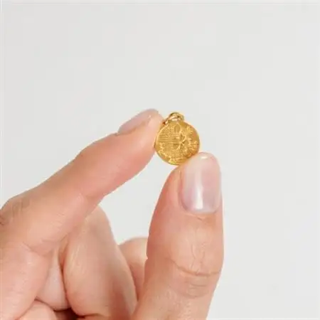 K24 純金(約2.8g)富士/桜メダルペンダント(1点)71-0409【配送不可地域：離島・沖縄県】【1292284】