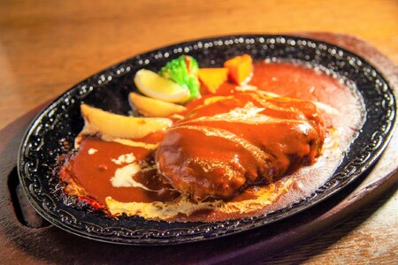 紅屋お食事券5,000円 有限会社べにや 山口県 防府市 B55 ハンバーグ 専門店 老舗 お食事券 チケット ランチ ディナー テイクアウト