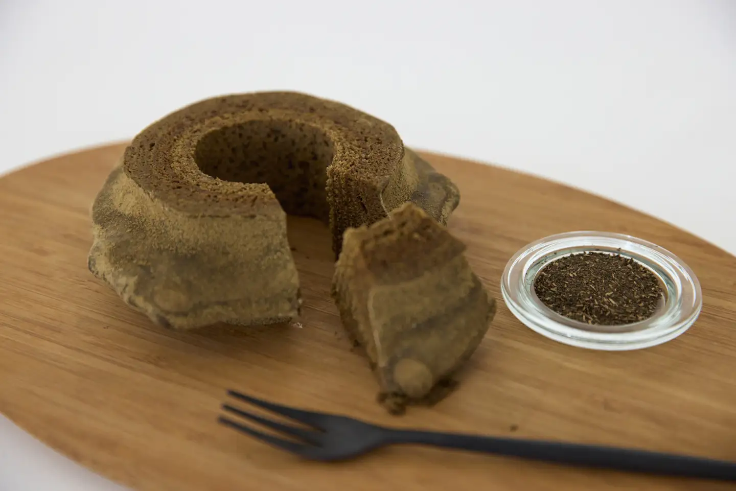 バウムクーヘン 2種(各1個入) ギフトBOX ふじだより 緑茶 ほうじ茶 ソフト ハード ホール お茶味 有機JAS認定 食べ比べ おやつ お菓子 スイーツ スウィーツ 贈答 プレゼント 贈り物 ギフト お土産 手土産 おしゃれ 常温 静岡県 富士市 omotte [sf130-004]