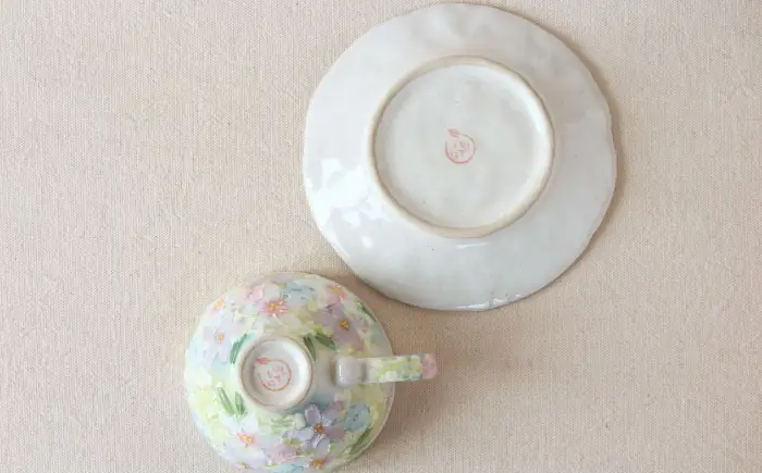 【瀬戸焼】「工房 ゆずりは」 薄紅花景色 コーヒー碗皿 1客 【松本陶器株式会社】 / マグ 食器 コーヒーカップ ティーカップ / 瀬戸市[BBDX031]