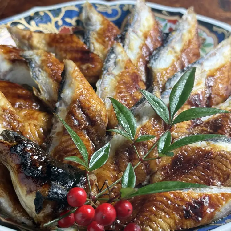 【特大サイズ・カット済み】国産うなぎ蒲焼 すぐ食べられる職人焼き (1本)