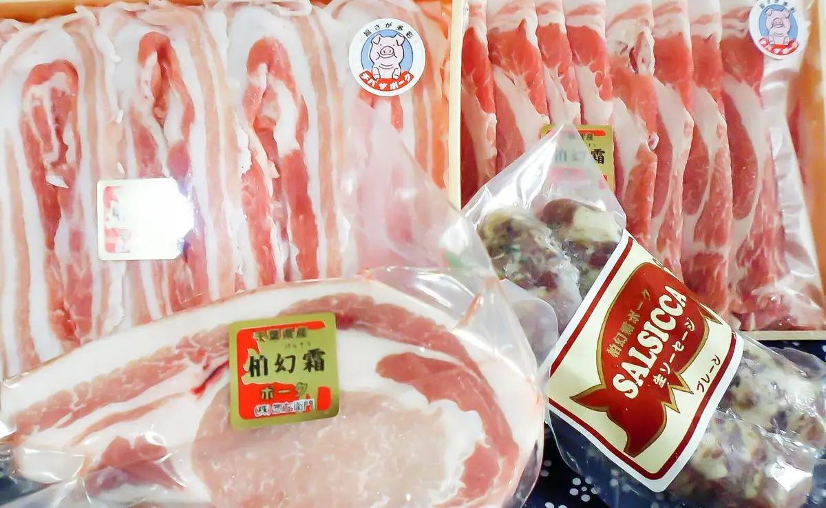 【柏幻霜ポーク】満腹お肉セット 豚肉 4種類 詰め合わせ セット 柏幻霜ポーク 霜降り ロース ブロック バラ しゃぶしゃぶ 肩ロース サルシッチャ 国産 千葉県産 柏市産 産地直送 バーベキュー BBQ キャンプ