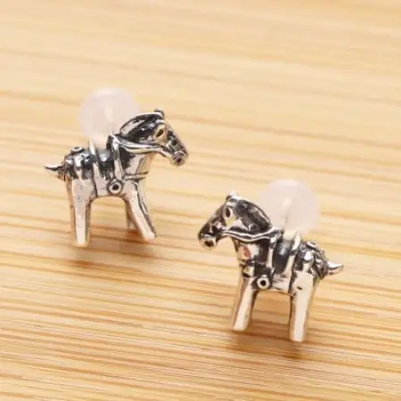 【縄文アクセサリーDo_goods】SILVER　925製コメ馬形埴輪ピアス　700-093【配送不可地域：離島・沖縄県】【1670975】
