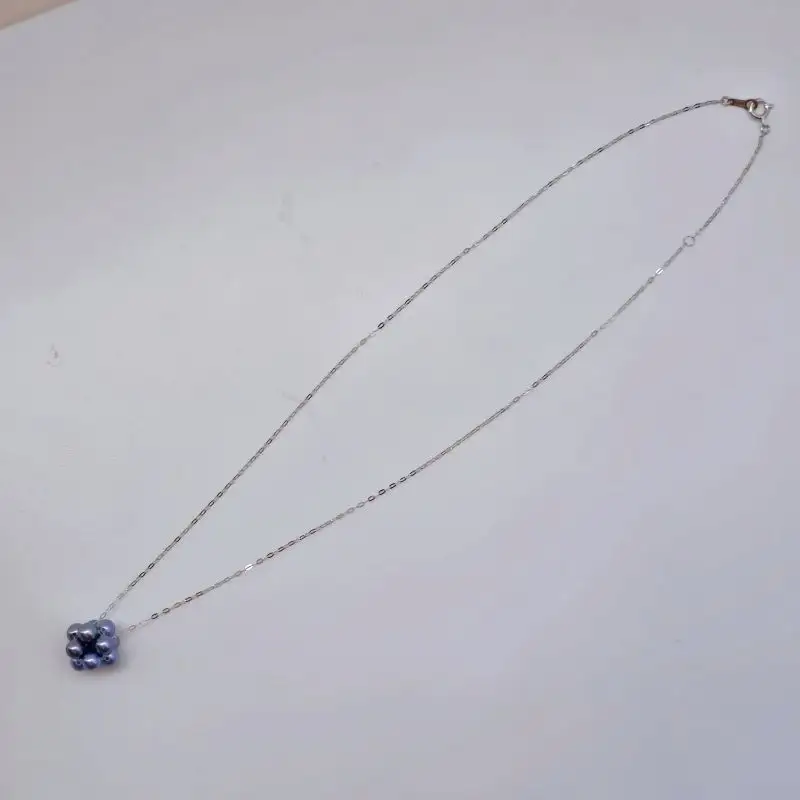 真珠 ネックレス 4.0mm ～ 4.4mm K10WG 約40cm ブルー パール アコヤ 星 アクセサリー ジュエリー ホワイトゴールド ファッション 冠婚葬祭 慶事 誕生日 結婚式 記念日 お祝い 贈答用 贈り物 ギフト プレゼント 普段使い おしゃれ カジュアル / パールで編む星モチーフ、きら星ブルーペンダント