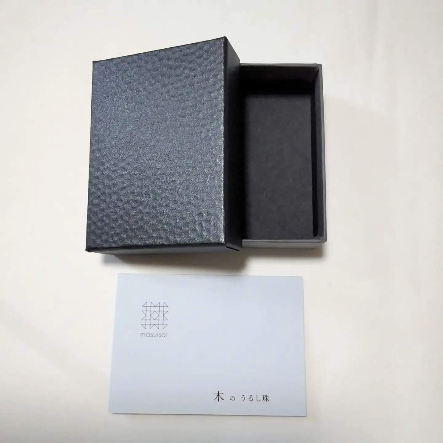 輪島うるし塗 ピアス フラワー シッコク（黒） wa049　ピアス