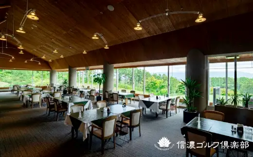 【土日祝OK・昼食付/4名様】美しい自然と高原の風 ゴルフプレー券≪4名様 1ラウンド≫信濃ゴルフ倶楽部【長野県 信州 信濃町ふるさと納税】
