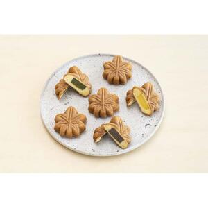 宮島ぷちえ～もん　３点セット（もみじ饅頭、牡蠣まるごとせんべい、杓子）